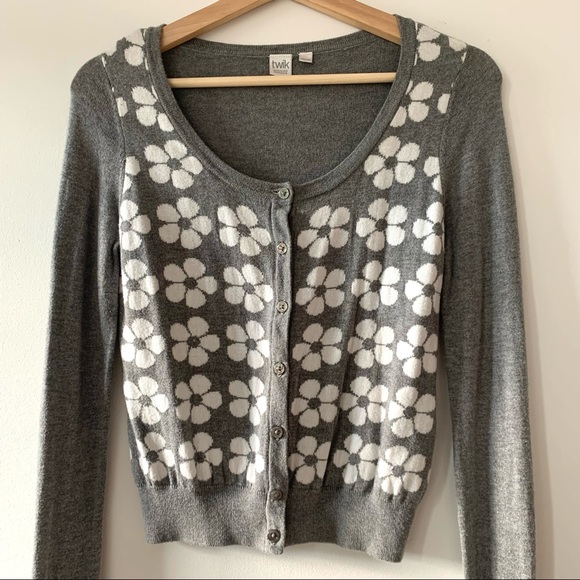 Costal Grandma Cardigan - Picture 4 of 9